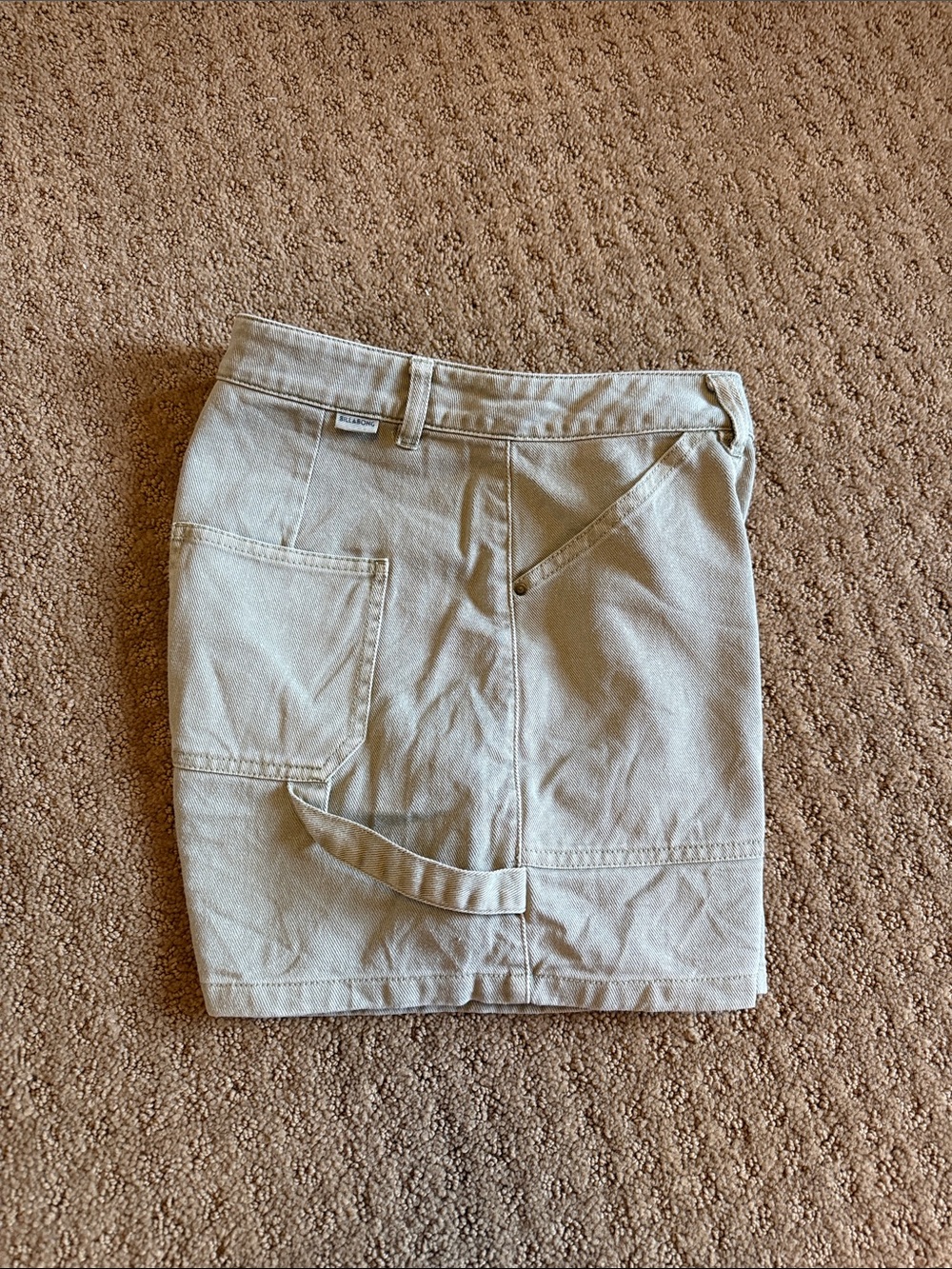 Billabong Shorts - Picture 3 of 5